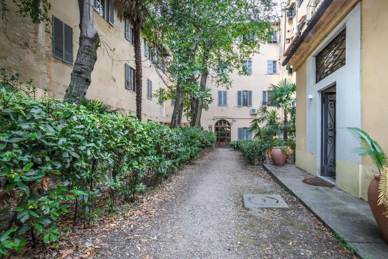 Laura Silent Loft Apartment Florence Italy